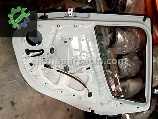 Renault Clio Sağ Arka Kapı çıkma parça