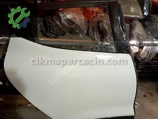 Renault Clio Sağ Arka Kapı çıkma parça