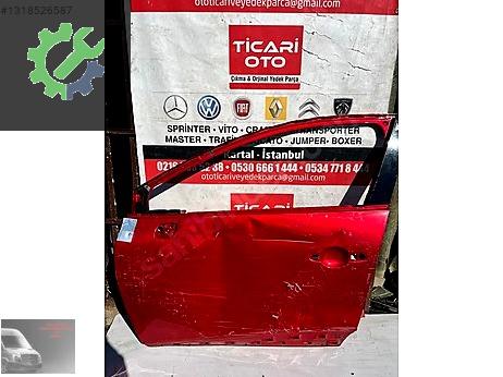 Renault Clio Sağ Kapı çıkma parça