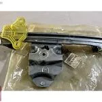 RENAULT CLİO 4 SAĞ ARKA CAM KRİKOSU MAİS 827008880R