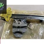RENAULT CLİO 4 SAĞ ARKA CAM KRİKOSU MAİS 827008880R