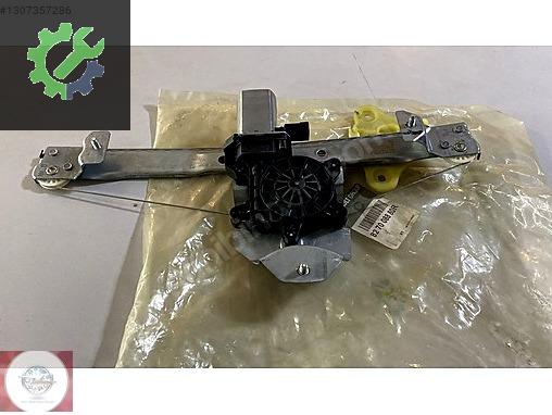 RENAULT CLİO 4 SAĞ ARKA CAM KRİKOSU MAİS 827008880R