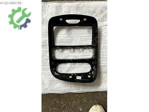 Renault Clio 4 Teyip Çercevesi
