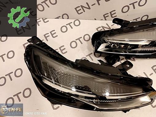 Renault Clio Sağ Ön Far çıkma parça