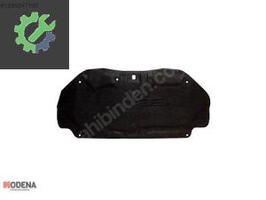 RENAULT CLIO 5 2019- MOTOR KAPUTU İZOLASYONU SIFIR 658402884R