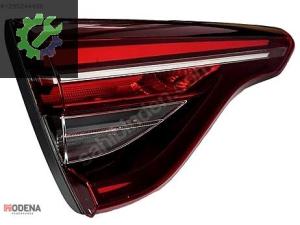 RENAULT CLIO 5 2020-2023 ARKA STOP LAMBASI (LEDLİ) İÇ SOL SIFIR