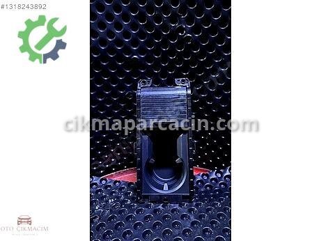 Renault Clio Bardaklık çıkma parça