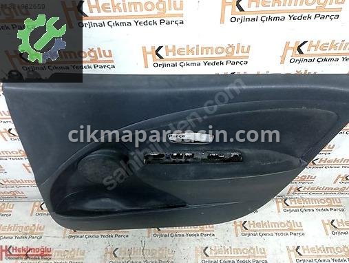 Renault Fluence Kapı Döşemesi 156004131 çıkma parça