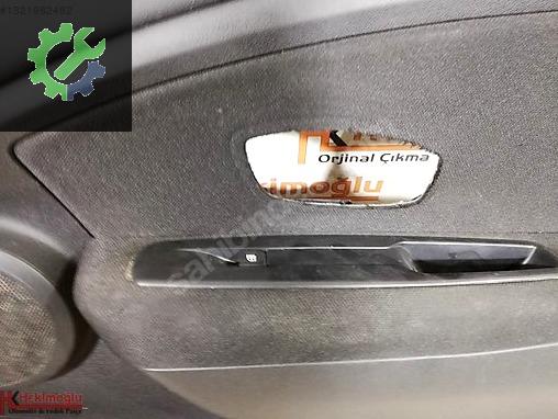 Renault Fluence Kapı (Ön Sağ) 156004131 çıkma parça