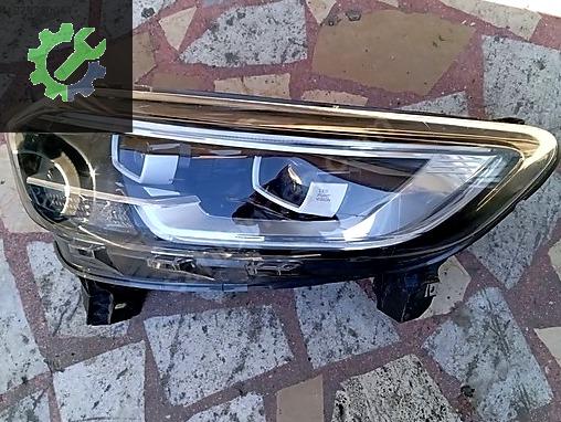 RENAULT KADJAR İCON SOL FAR