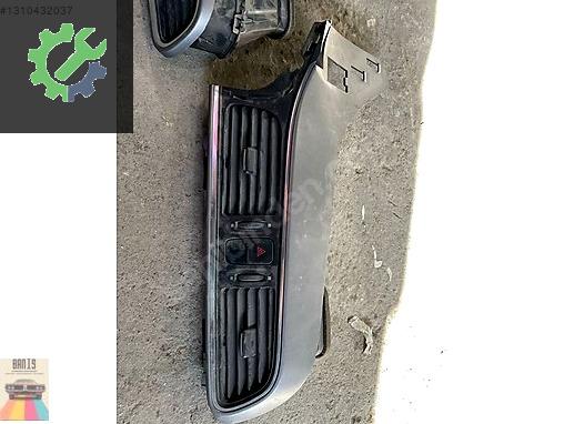 Renault Kadjar Panjur 687500938R çıkma parça