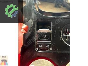 RENAULT KADJAR KONSOL ÜST ÇERÇEVESİ ÇIKMA