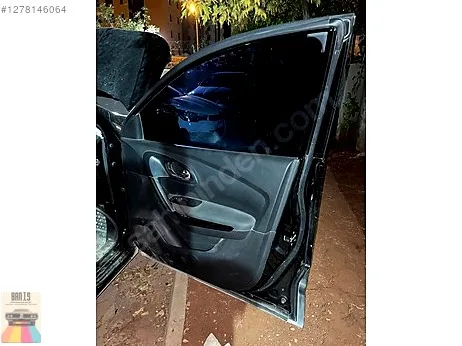 Renault Kadjar Sağ Ön Kapı Kolu çıkma parça