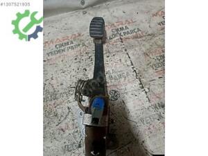 RENAULT KANGOO 3 DEBRİYAJ PEDALI 465037304R RENO KANGO ÇIKMA