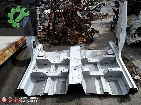 Renault Kangoo Marşpiyel Sacı çıkma parça