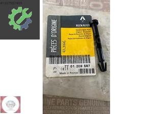 RENAULT KANGO 2 MASTER 3 CLİO 3 TORPİDO LASTİĞİ MAİS 7701209687 (2. Adet)