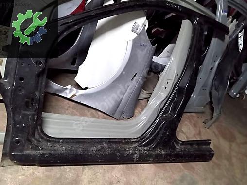 RENAULT LAGUNA 2 SAG SOL MASBİYEL KAPİ YUVASİ ORTA DİREK