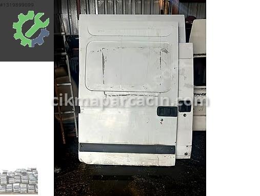 Renault Master Sağ Kapı çıkma parça