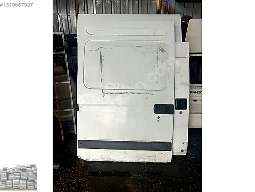 Renault Master Sağ Kapı çıkma parça