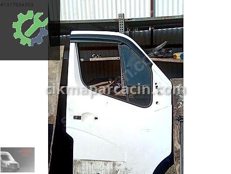 Renault Master Kapı (Ön Sağ) çıkma parça