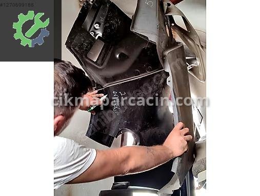 Renault Megane Sağ Arka Çamurluk MEGANE2 çıkma parça