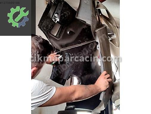 Renault Megane Sağ Arka Çamurluk MEGANE2 çıkma parça