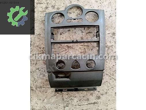 Renault Megane Teyp Çerçevesi MEGANE2 çıkma parça
