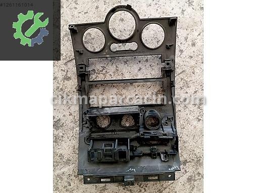 Renault Megane Teyp Çerçevesi MEGANE2 çıkma parça