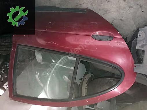 RENAULT MEGANE 1 SAĞ ARKA KAPI DOLU