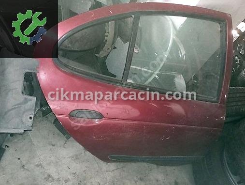 Renault Megane Sağ Arka Kapı çıkma parça