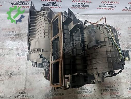Renault Megane Kalorifer Kutusu çıkma parça