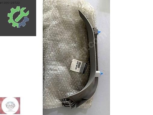 RENAULT MEGANE 3 BAGAJ KAPAĞI SOL YAN KAPLAMA MAİS 909030005R