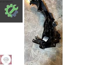RENAULT MEGANE 3 COUPE ÖN SAĞ TAMPON FAR BRAKETİ MAİS 622227190R