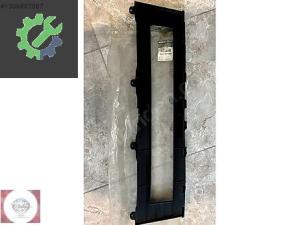 RENAULT MEGANE 3 ÖN TAMPON PLAKA ÇERÇEVESİ ORJİNAL 623121799R