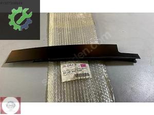 RENAULT MEGANE 3 SAĞ ARKA KAPI DİREK BAKALİTİ MAİS 822830005R