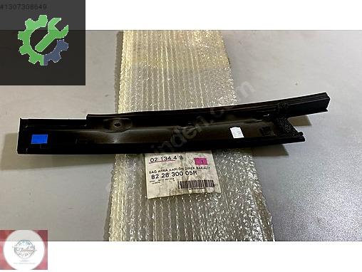 Renault Megane Bakalit 822830005R çıkma parça