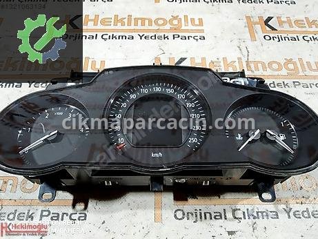 Renault Megane Gösterge Paneli çıkma parça