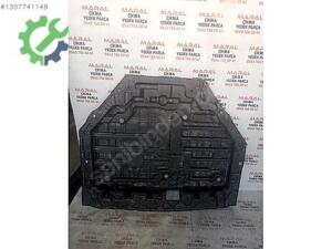 RENAULT MEGANE 4 745140364R BAGAJ HAVUZU ADBLUE TANKLI STEPNE PL
