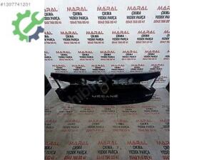 RENAULT MEGANE 4 ARKA BAGAJ PLASTİĞİ BAKALİTİ RENO MEGAN