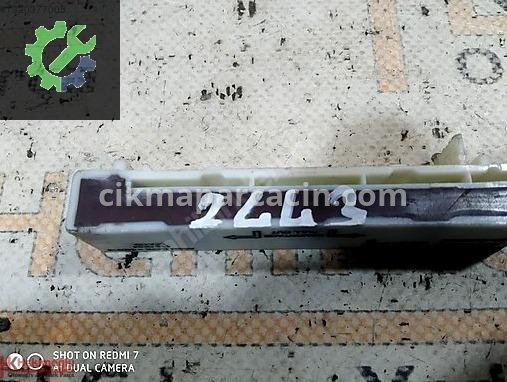 Renault Megane Beyin 37537285 çıkma parça