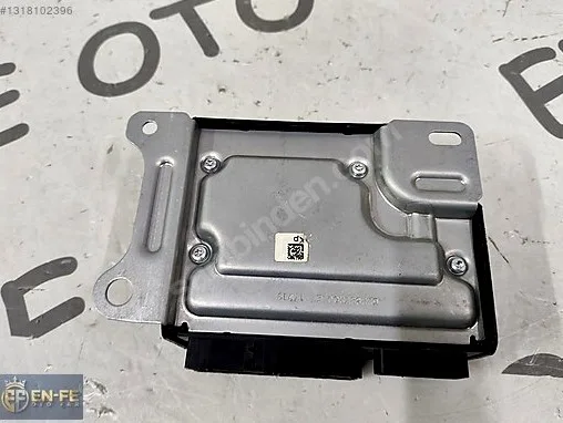 Renault Megane Beyin 640443300B çıkma parça