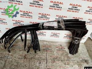 RENAULT MEGANE 4 SAĞ ARKA KAPI CAM FİTİLİ ÇIKMA