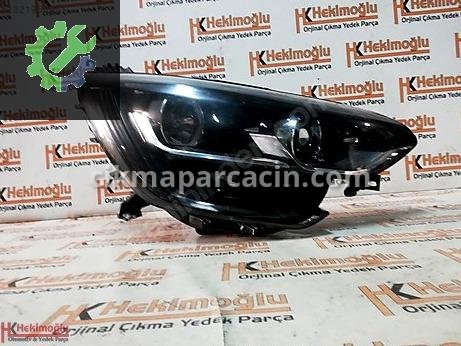 Renault Megane Sağ Ön Far çıkma parça