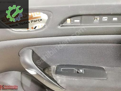Renault Megane Kapı (Ön Sağ) 156140761-081 çıkma parça