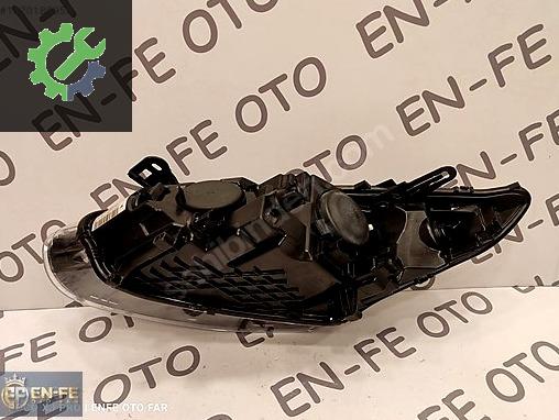Renault Megane Sağ Ön Far 260108719R çıkma parça
