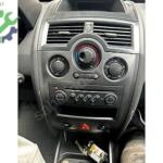RENAULT MEGAN 2 KLİMA PANELİ TEYİP ÇERÇEVESİ ÜFLEME IZGARASI