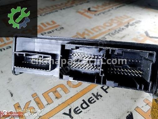 Renault Megane Airbag Beyni (SRS) 985107896R çıkma parça
