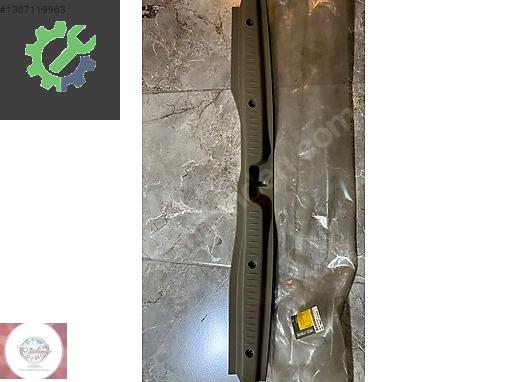 RENAULT SCENİC 2 ARKA PANEL BAKALİTİ ORJİNAL MAİS 8200519227