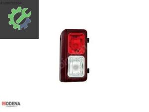 RENAULT TRAFFIC ARKA REFLEKTÖR SİS 2014-