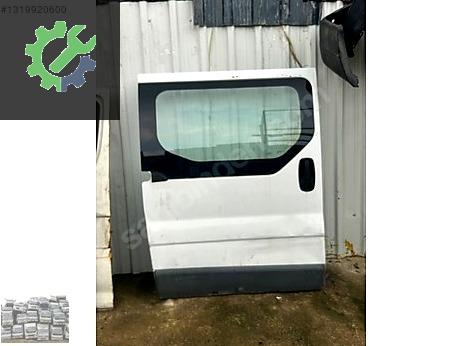 Renault Trafic Sağ Kapı çıkma parça